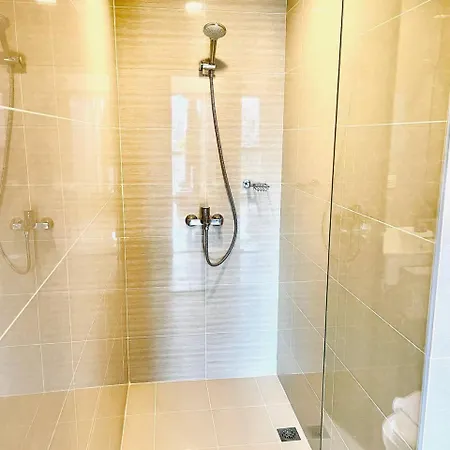 Thompson Suites - 2 Beds, Uptown Parksuites Tower 1 25F Manila Exterior photo